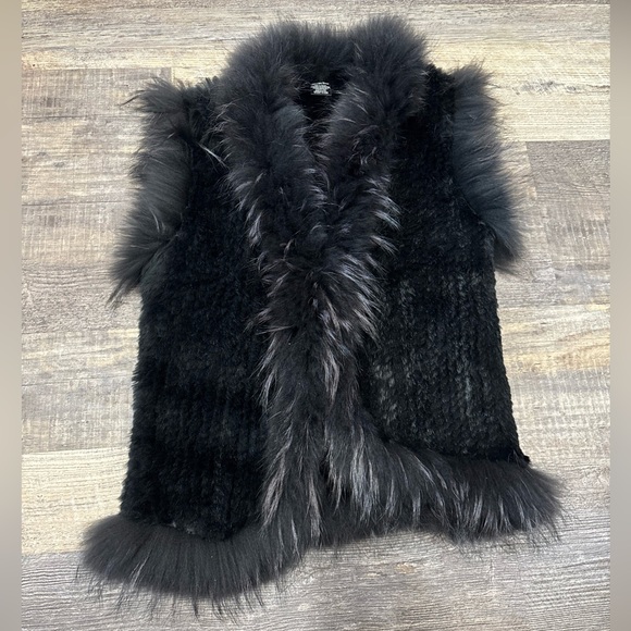 Saks Fifth Avenue Real Rabbit Coyote Fur Vest Size M/L in Black - Picture 1 of 7
